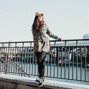 cropped olive jacket size medium perfect for layering